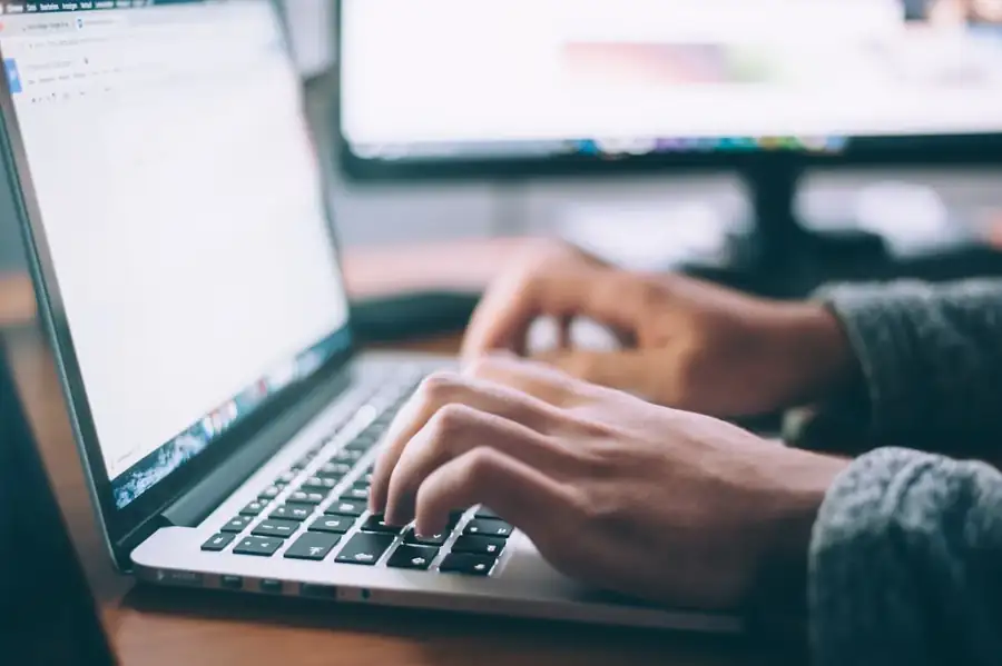 Home office desk setup ideas for comfortable remote work